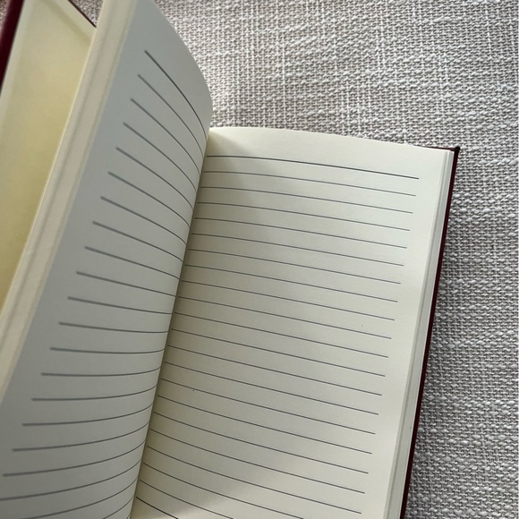 Custom Burgundy Notebook “Ines” - Picture 3 of 4